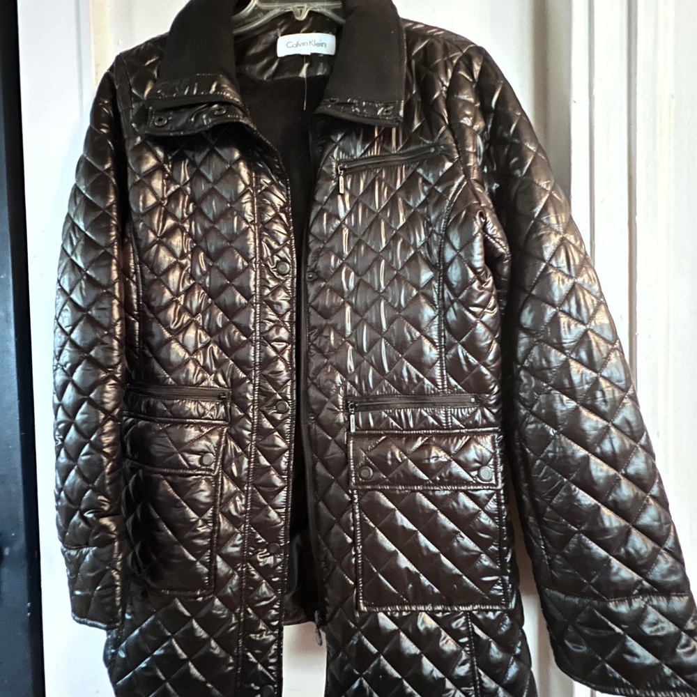 Women’s Calvin Klein Jacket, perfect for Spring with nice size pockets.